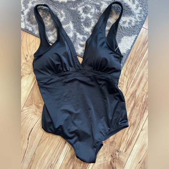 Black Swimsuit one-piece women’s size XL NWT Serra - Picture 1 of 7